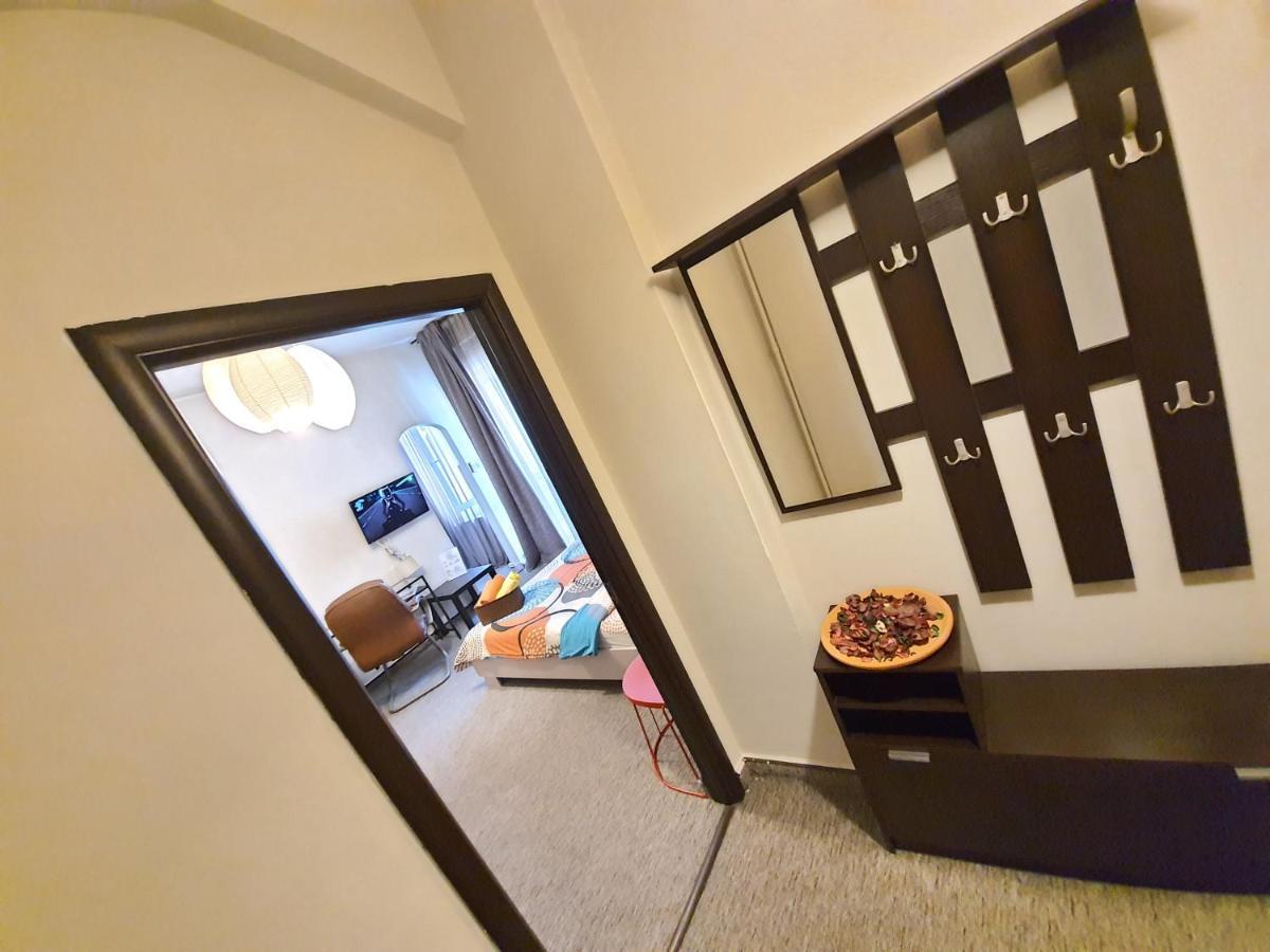 Global Downtown Apartments - Universitate - Calea Victoriei Bucareste Exterior foto