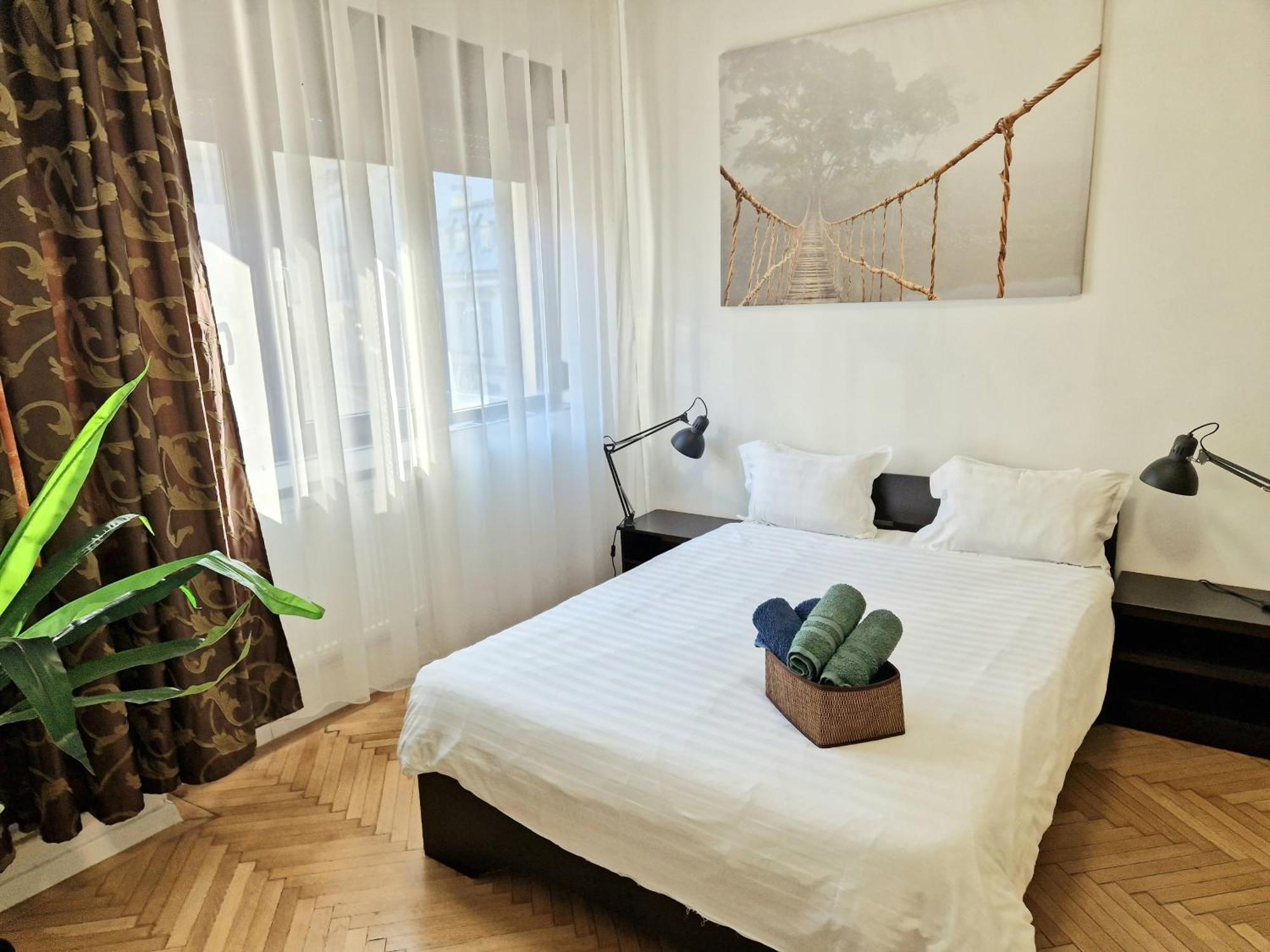 Global Downtown Apartments - Universitate - Calea Victoriei Bucareste Exterior foto